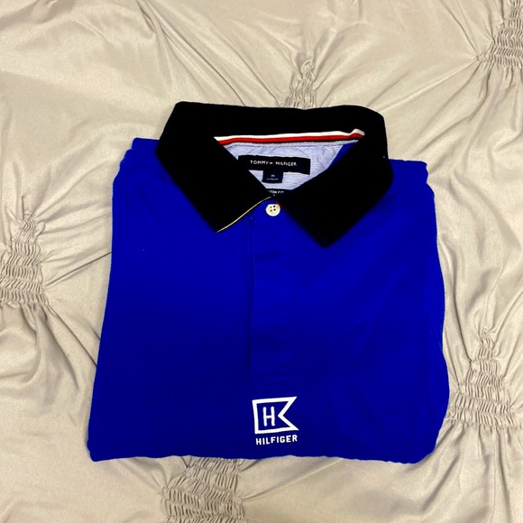 Tommy Hilfiger size M - Picture 3 of 4